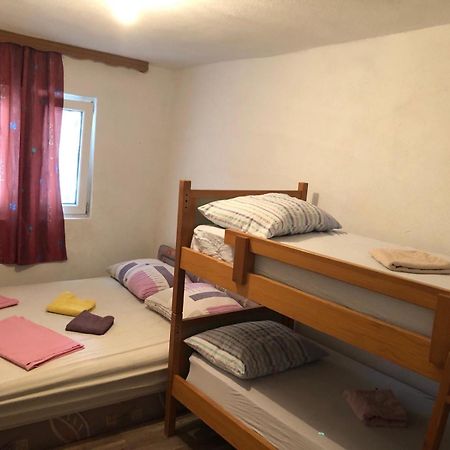 מוסטר Guesthouse Star מראה חיצוני תמונה