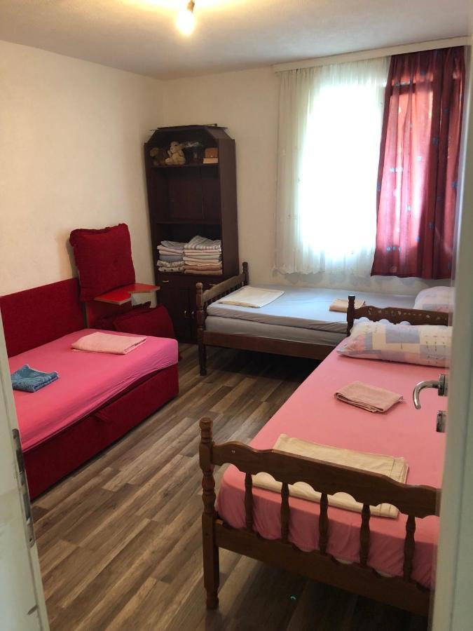 מוסטר Guesthouse Star מראה חיצוני תמונה