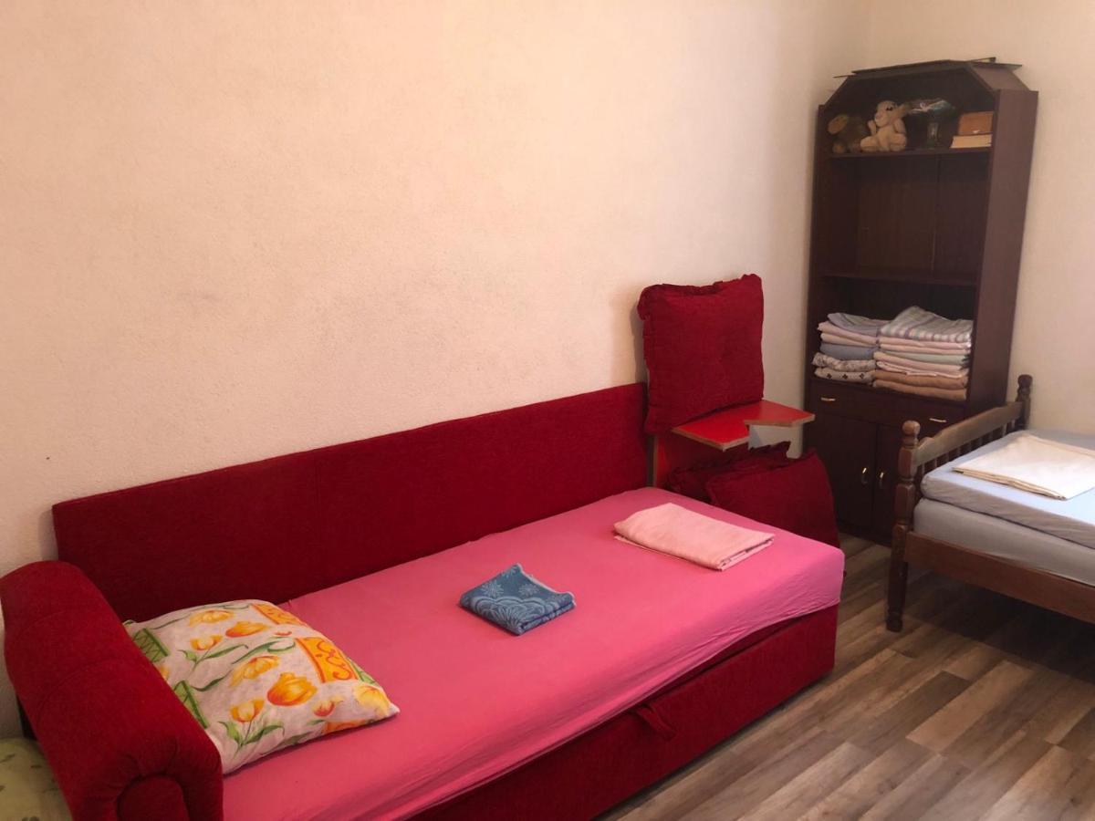 מוסטר Guesthouse Star מראה חיצוני תמונה