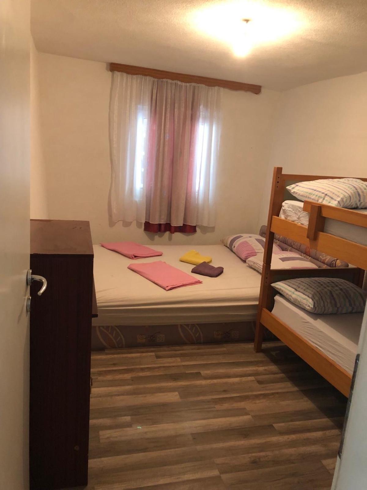 מוסטר Guesthouse Star מראה חיצוני תמונה