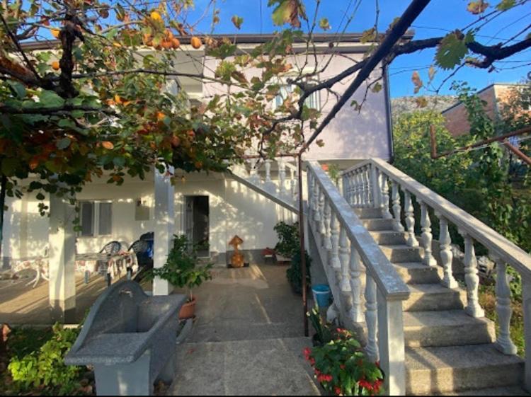 מוסטר Guesthouse Star מראה חיצוני תמונה