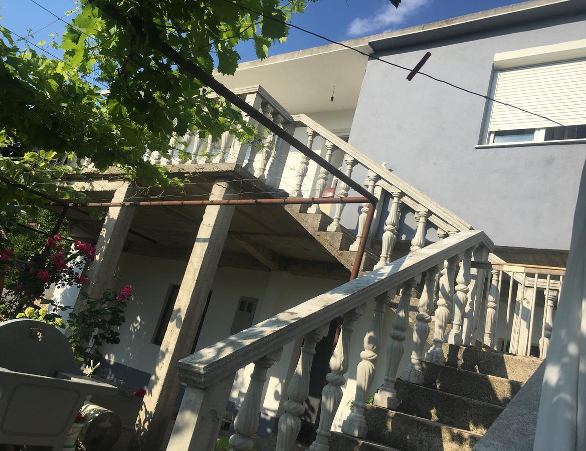 מוסטר Guesthouse Star מראה חיצוני תמונה